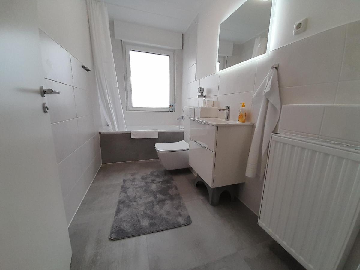 4-Zimmer-Ferienwohnung, Modern, Kueche, Wlan, Netflix Castrop-Rauxel Εξωτερικό φωτογραφία
